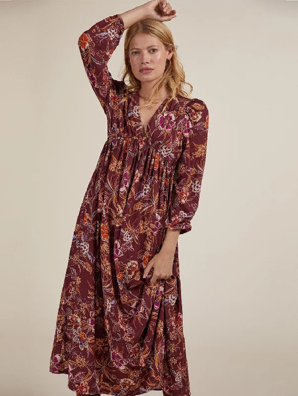 Gwyneth LENZING™ ECOVERO™ V-Neck Midi Dress | Garnet Woodland Print Trendy Square Neck Midi Dress Gwyneth LENZING™ ECOVERO™ V-Neck Midi Dress | Garnet Woodland Print Trendy Square Neck Midi Dress