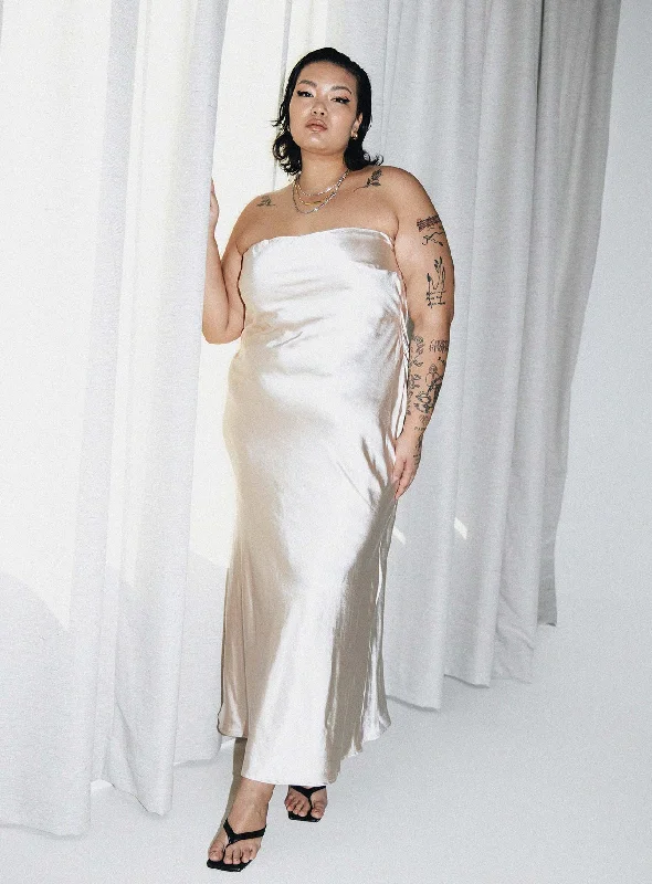 Haley Maxi Dress Champagne Curve Stylish Pleated A-Line Maxi Dress