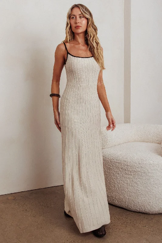 Interstellar Contrast Knit Maxi Dress Oat Trendy Short Sleeve Maxi Dress