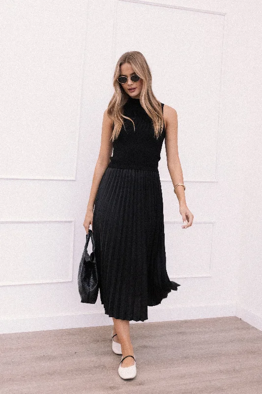 Maisey Midi Dress - Black Trendy A-Line Midi Dress