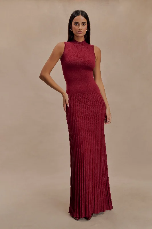 Mavis High Neck Pleated Maxi Dress - Mahogany Comfortable Plunging Neckline Maxi Dress Mavis High Neck Pleated Maxi Dress - Mahogany Comfortable Plunging Neckline Maxi Dress