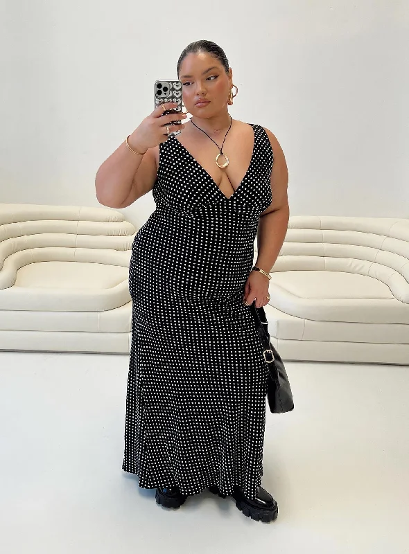 Nellie Maxi Dress Black Polka Dot Curve Comfortable Ruffle Maxi Dress