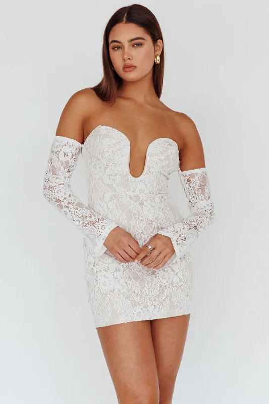 Nouveau U-Neckline Mini Dress Lace White Cozy Knit Mini Dress