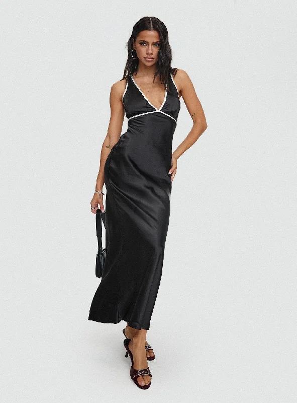 Thandi Maxi Dress Black Comfortable Flowy Maxi Dress