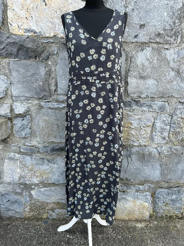 Y2K grey daisies maxi dress uk 12 Elegant Lace-Up Maxi Dress