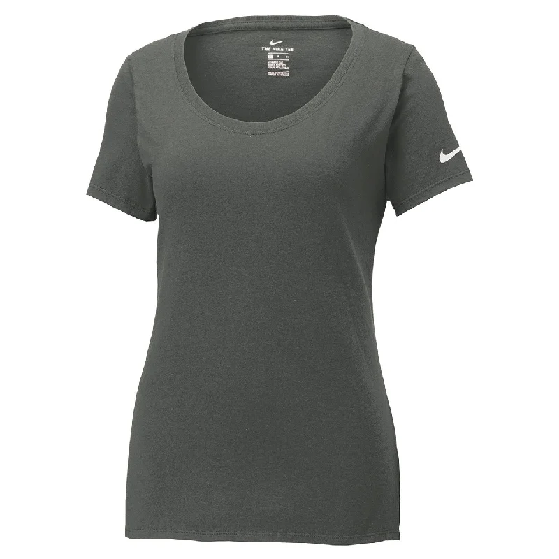 Nike Women's Anthracite Core Cotton Scoop Neck Tee Graphic T-Shirt Round Neck Polyester