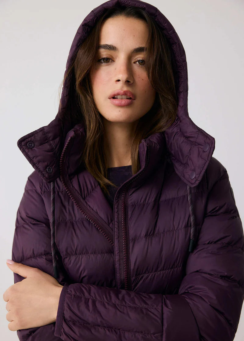 Lolë Claudia Lightweight Down Jacket Insulated Jacket Fitted Jacket Loose Jacket