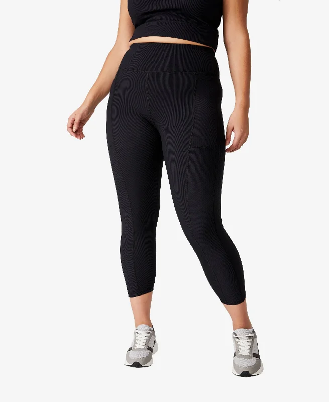 Trendy Plus Size Active Rib Pocket 7/8 Leggings Chic Velvet Soft Leggings