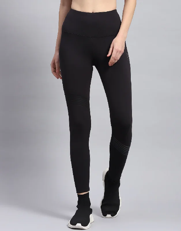 Women Black Solid Regular Fit Legging Fashionable Sports Leggings