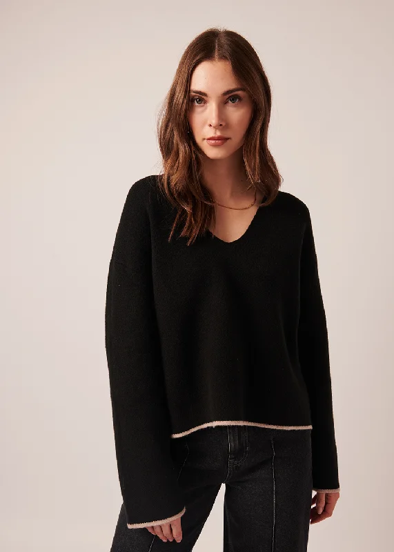 Gaia Sweater Elegant Classic Vintage