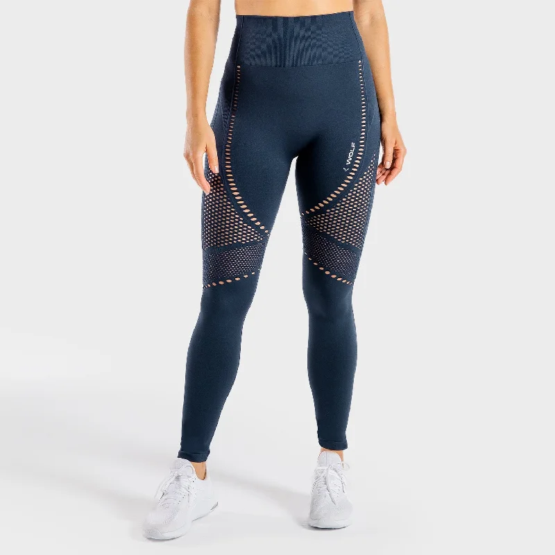 Meta Seamless Leggings - Navy Trendy Patterned Leggings