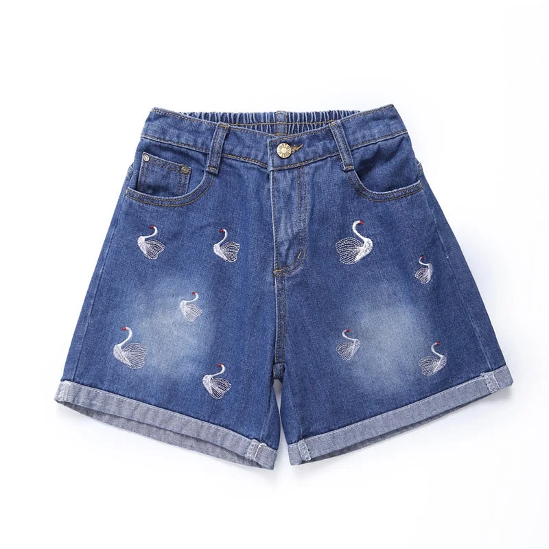 Summer Embroidery Crimping Jeans Elastic Waist Shorts Loose Straight Shorts Jeans For Women Fashion Swan Embroidery Trendy Wide-Legged High-Waist Jeans