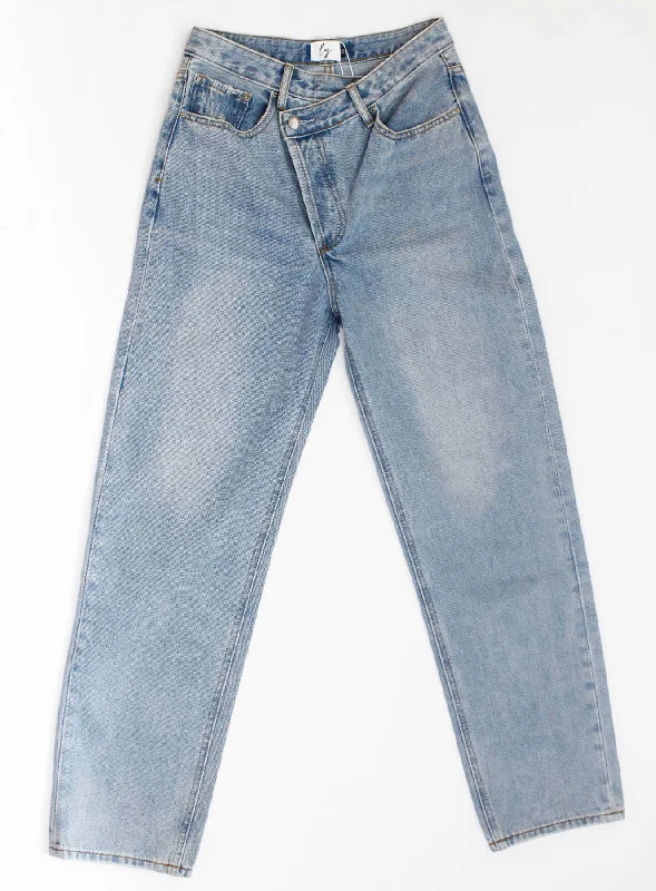 Light Denim Asymmetric Mom Jeans Fashionable Slouchy Fit Jeans