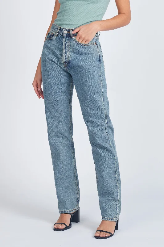 Beth Straight  Jeans - Canyon Sky Retro Dirt Chic Faded Blue Jeans