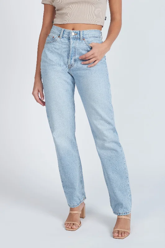 Beth Straight Jeans - Light Blue Jay Trendy Wide-Leg High-Waist Denim